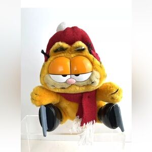 Vintage 1978-1981 Plush Dakin Garfield winter red scraf hat and skates